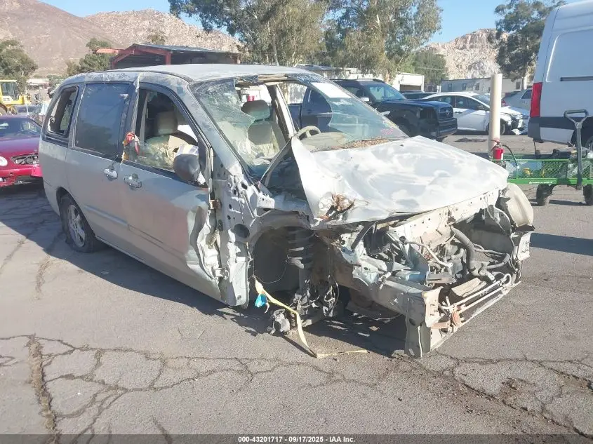 2002 MAZDA MPV