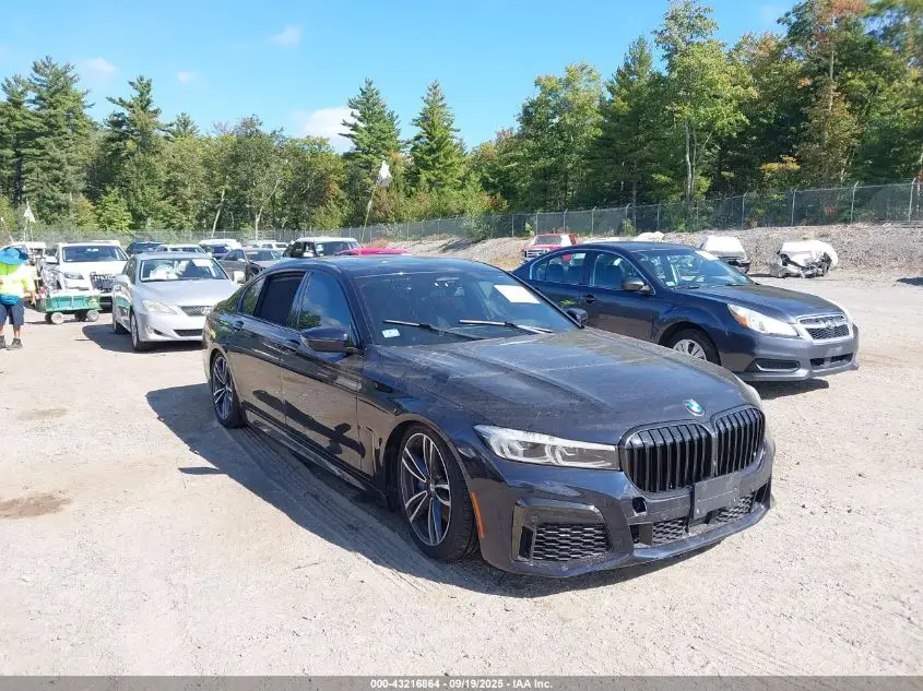 2022 BMW 750
