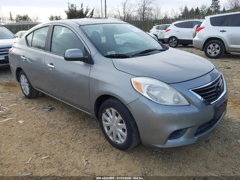 2013 NISSAN VERSA