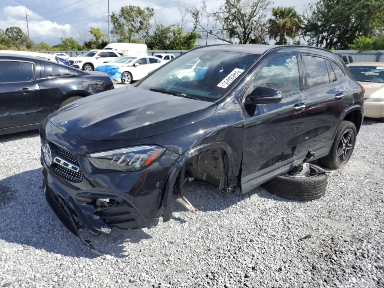 2025 MERCEDES-BENZ GLA-CLASS