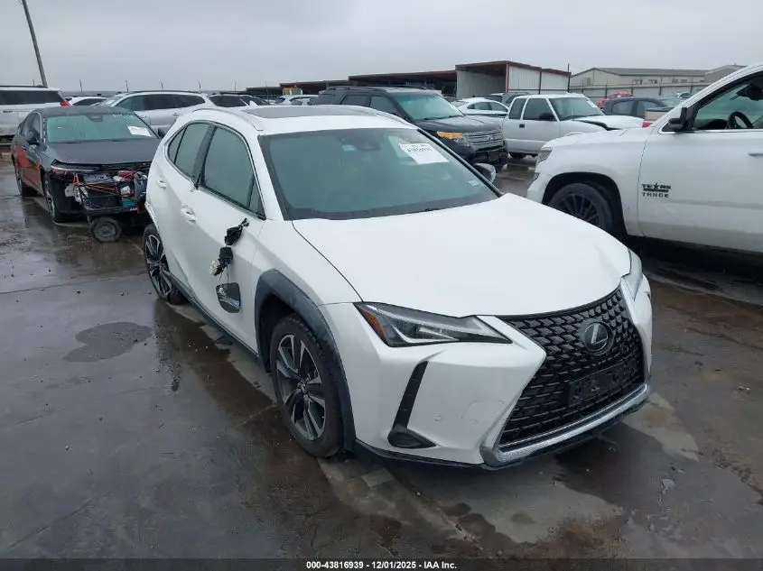 2021 LEXUS UX 200
