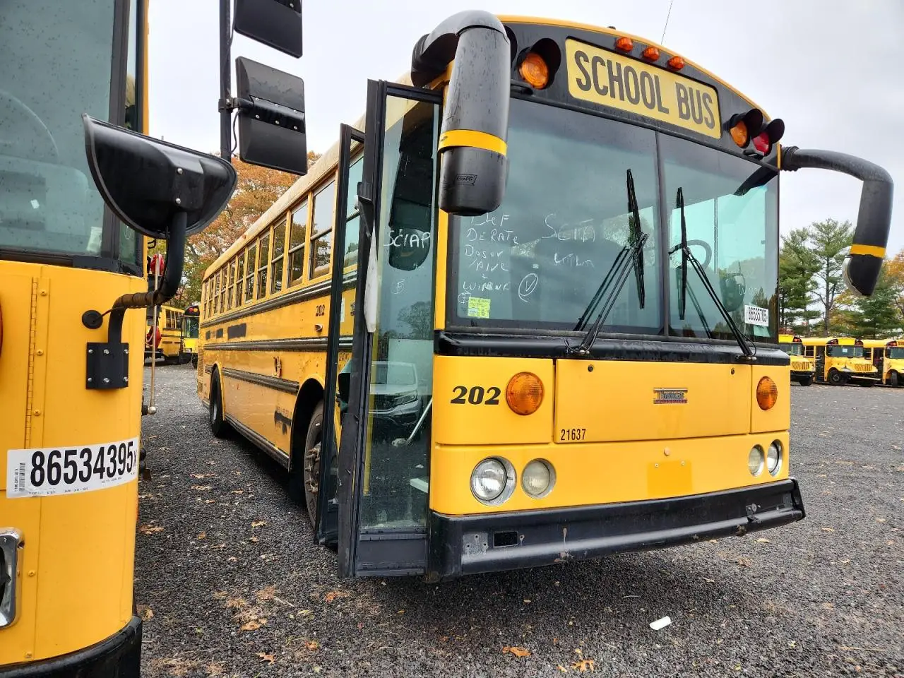 2012 THOMAS SAF-T-LINE
