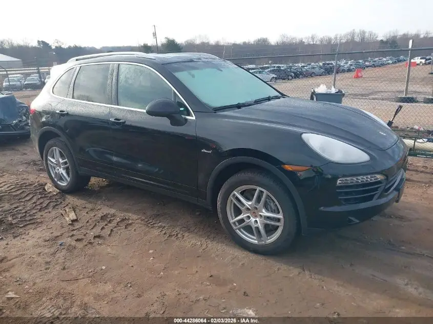2013 PORSCHE CAYENNE