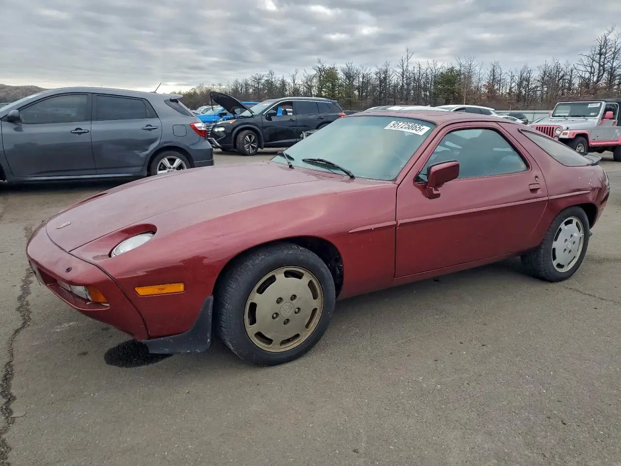 1985 PORSCHE 928