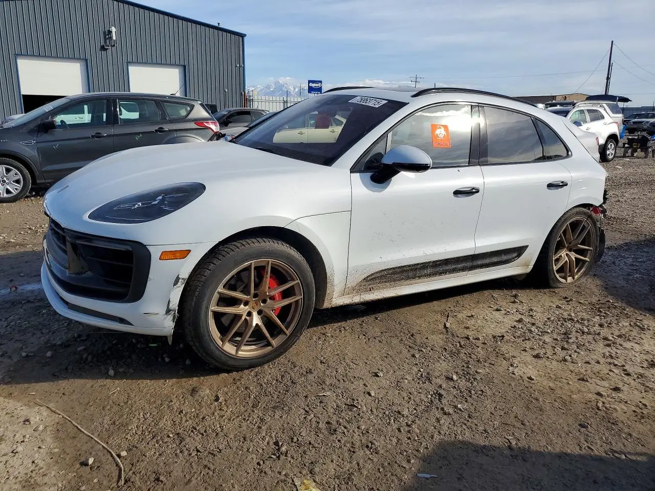 2024 PORSCHE MACAN