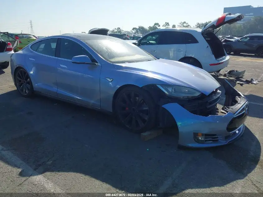 2015 TESLA MODEL S