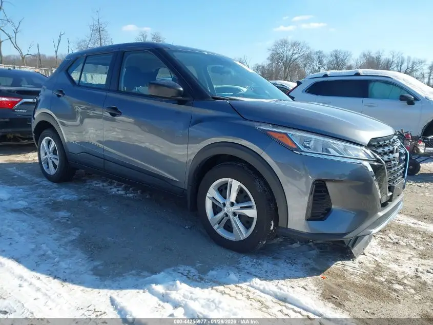 2024 NISSAN KICKS