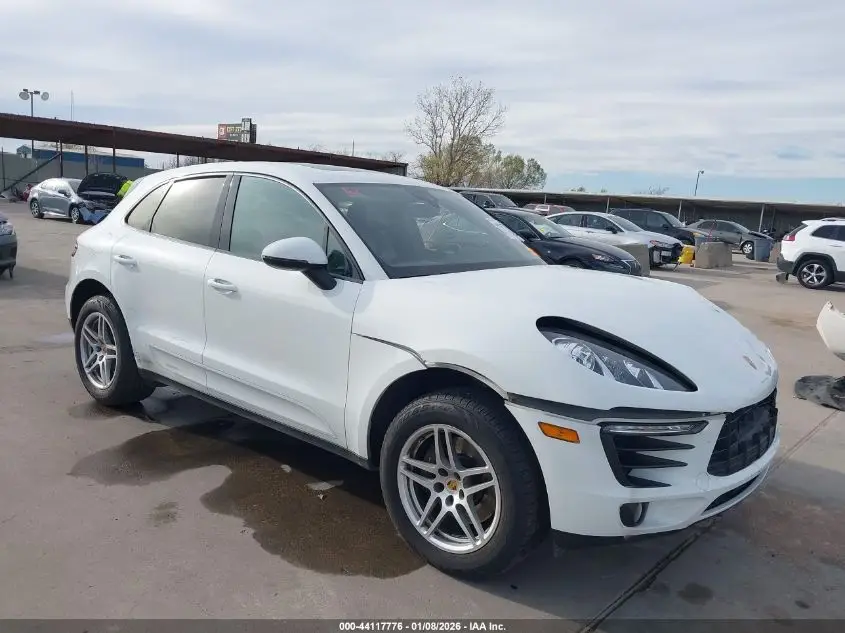 2018 PORSCHE MACAN